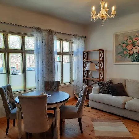 Apartamento Armas Siseouega Kesklinnakorter, Esplanaadi Tn.