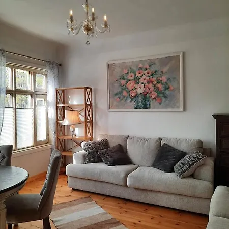 Armas Siseouega Kesklinnakorter, Esplanaadi Tn.