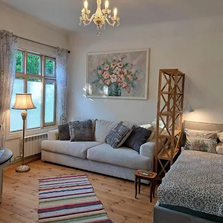 Apartamento Armas Siseouega Kesklinnakorter, Esplanaadi Tn.