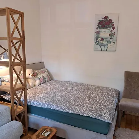 Apartment Armas Siseouega Kesklinnakorter, Esplanaadi Tn.